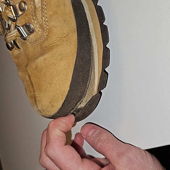 Women's Timberland Mid-Boot. - Picture 9 of 9